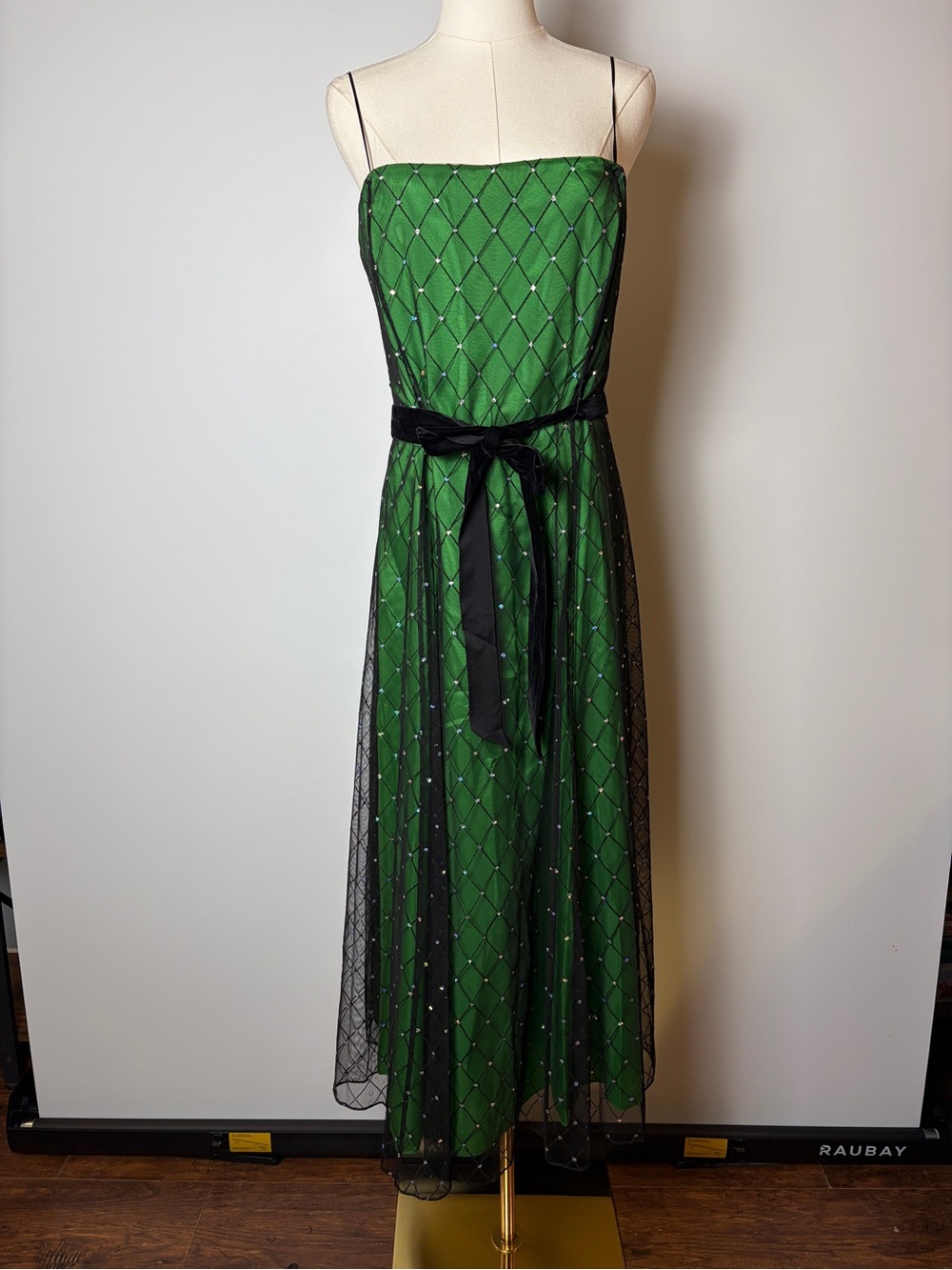 Papell Boutique Vintage Formal Holiday Dress Tulle Overlay & Velvet Sash Size 16